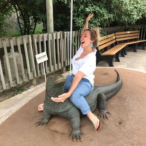 Meet your Posher, Alicia